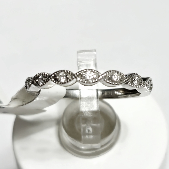 10K Gold 7 diamonds Milgrain Band Ring size 3.75 - Picture 12 of 12